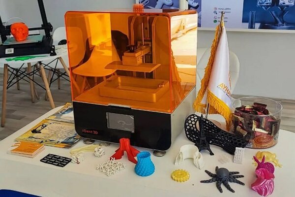 کاربردهای پرینت سه‌ بعدی رزینی در دندان‌پزشکی، طلاسازی و مدل‌سازی - وی پلاس